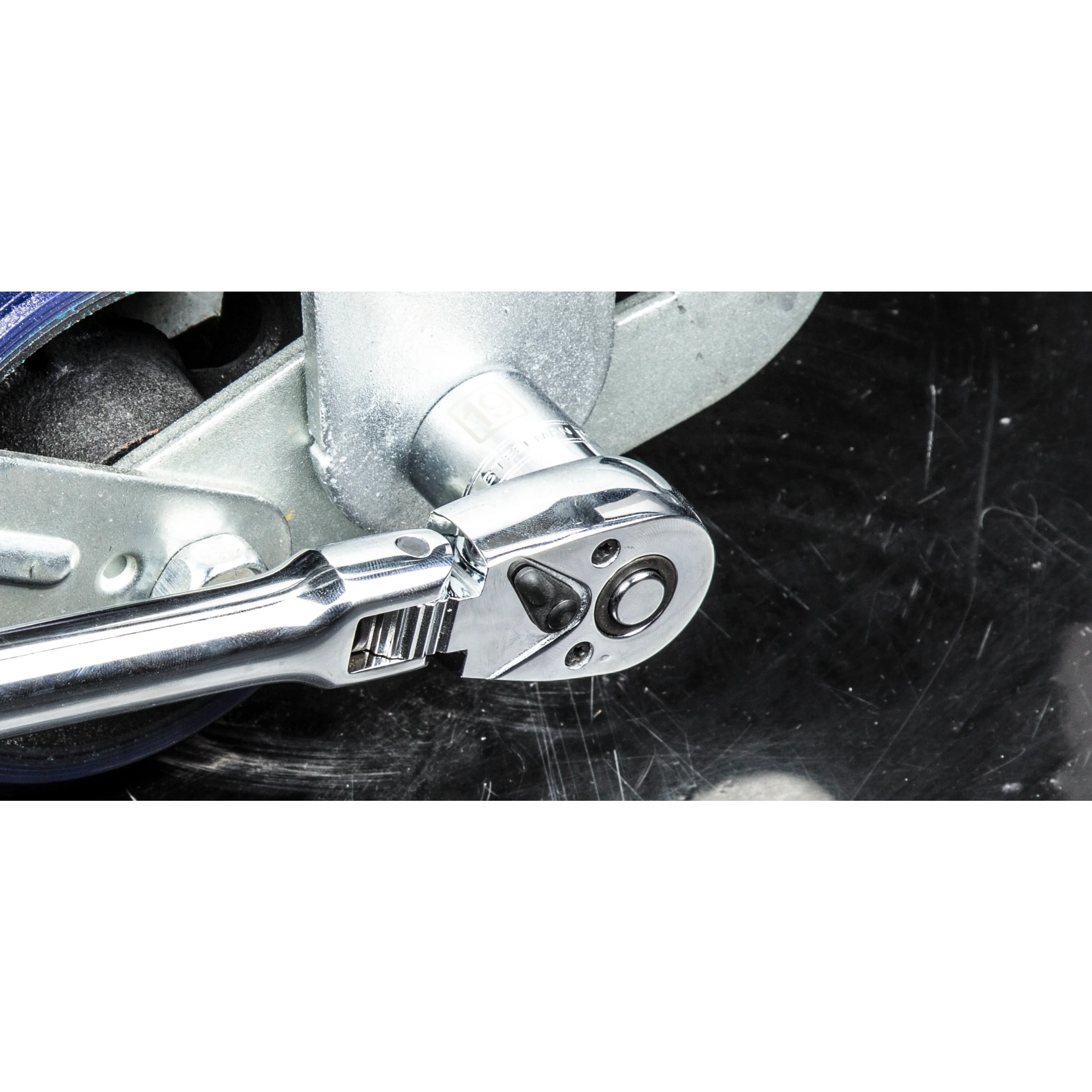 18-Inch Long 3/8-Inch Drive Flex-Head Ratchet - Image 7