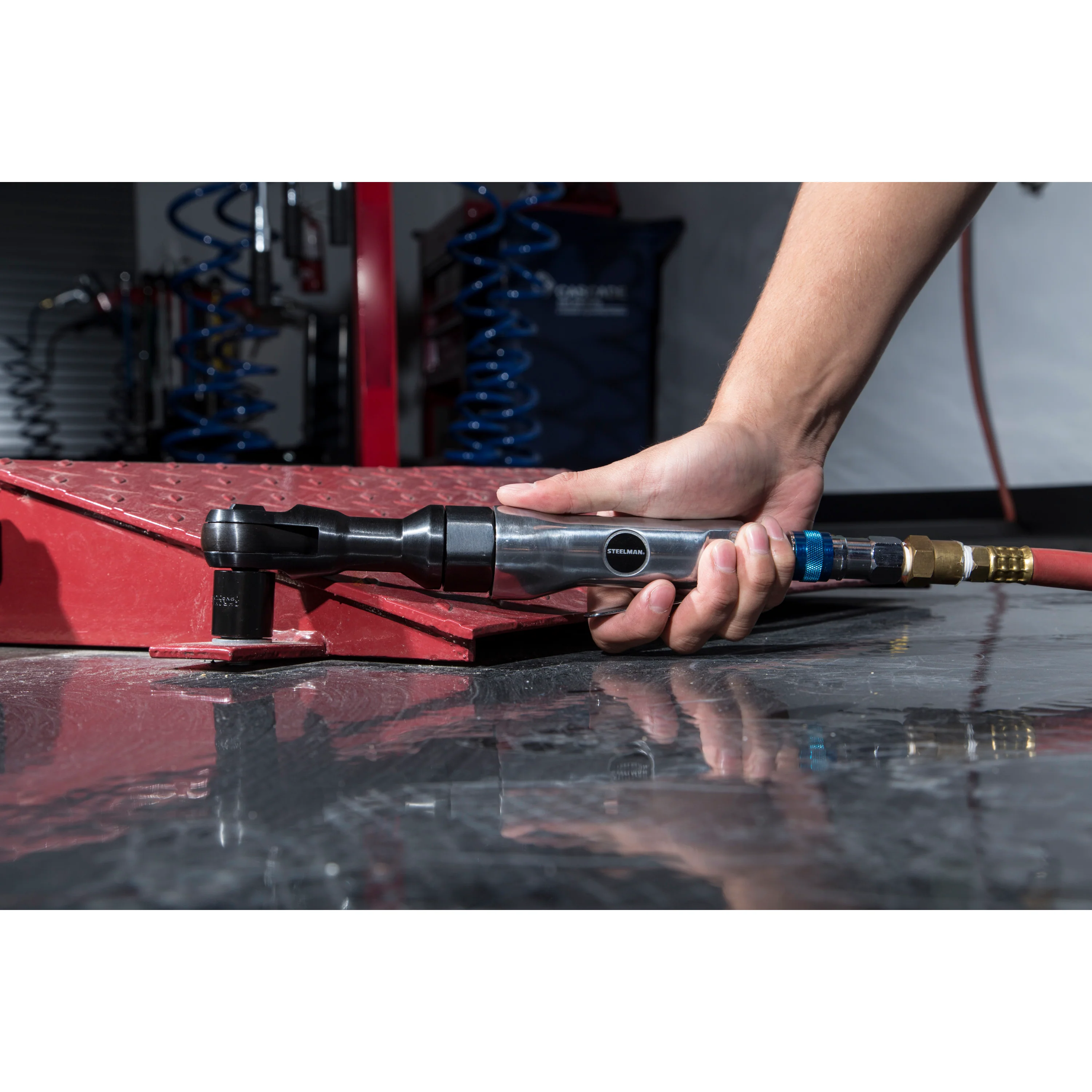 3/8-Inch Drive Air Ratchet 16-Piece Kit - Image 10