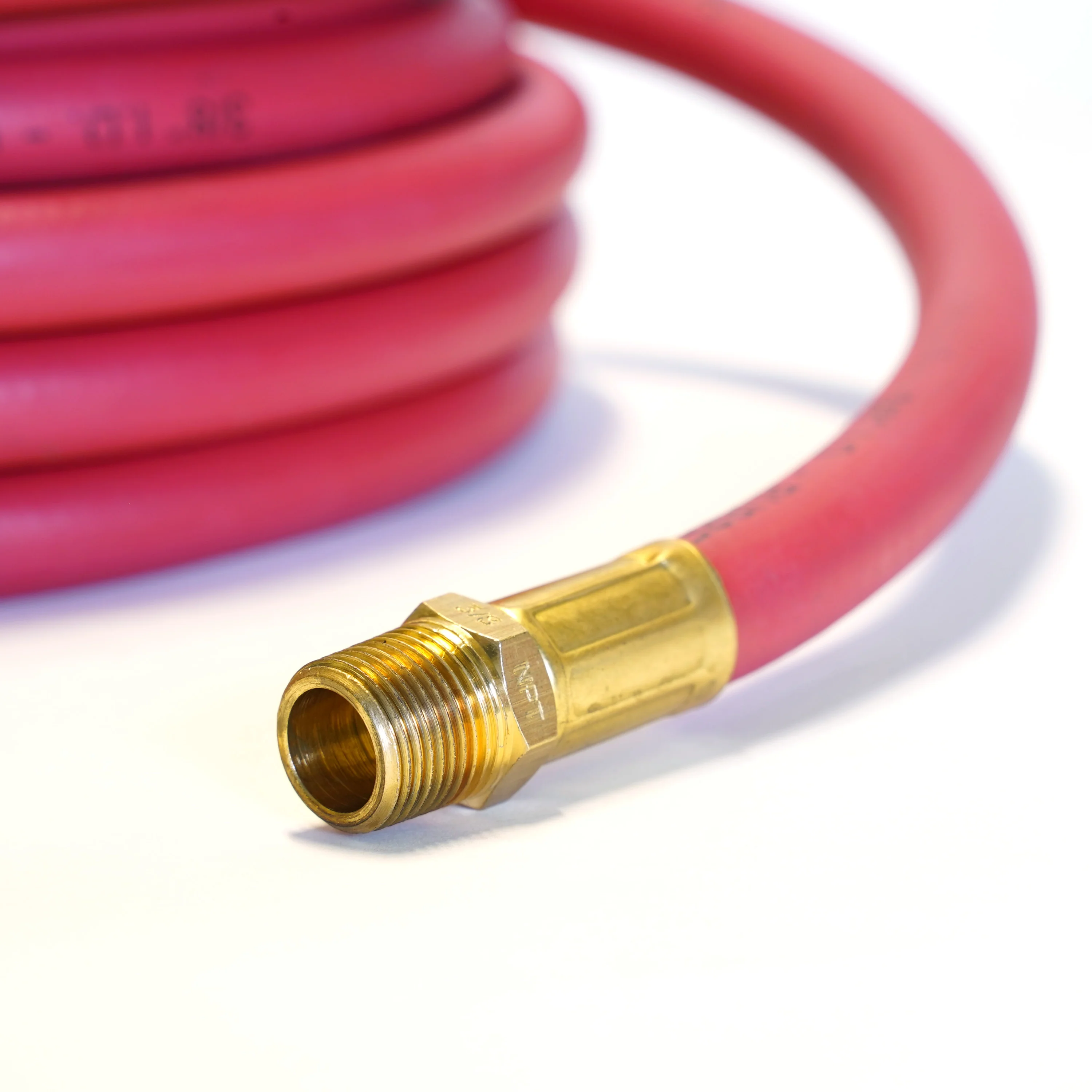 30-Foot Long Rubber 3/8-Inch ID Air Hose with 3/8-Inch NPT Brass Fittings - Image 5