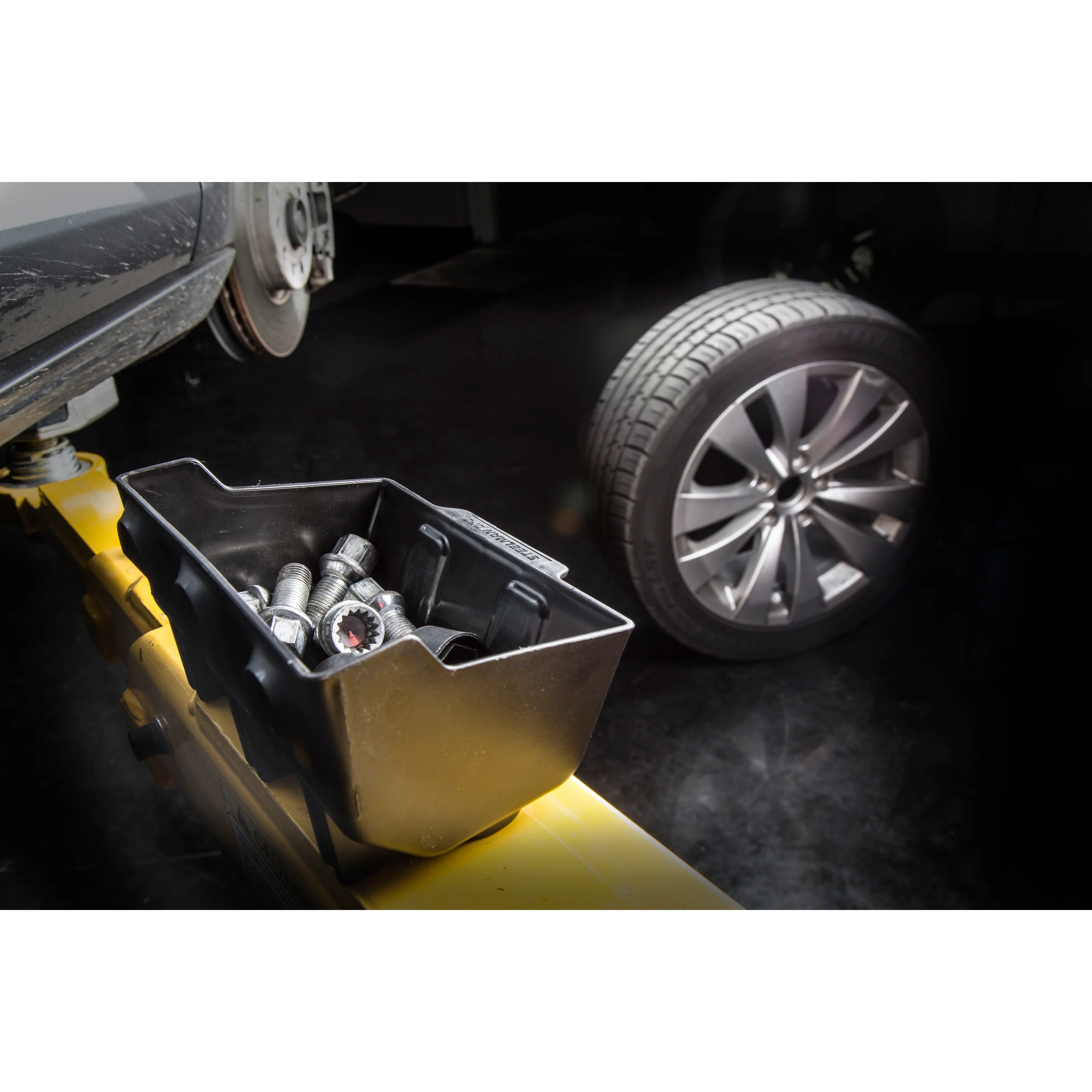 Lug Bucket Magnetic Parts Holder - Image 6