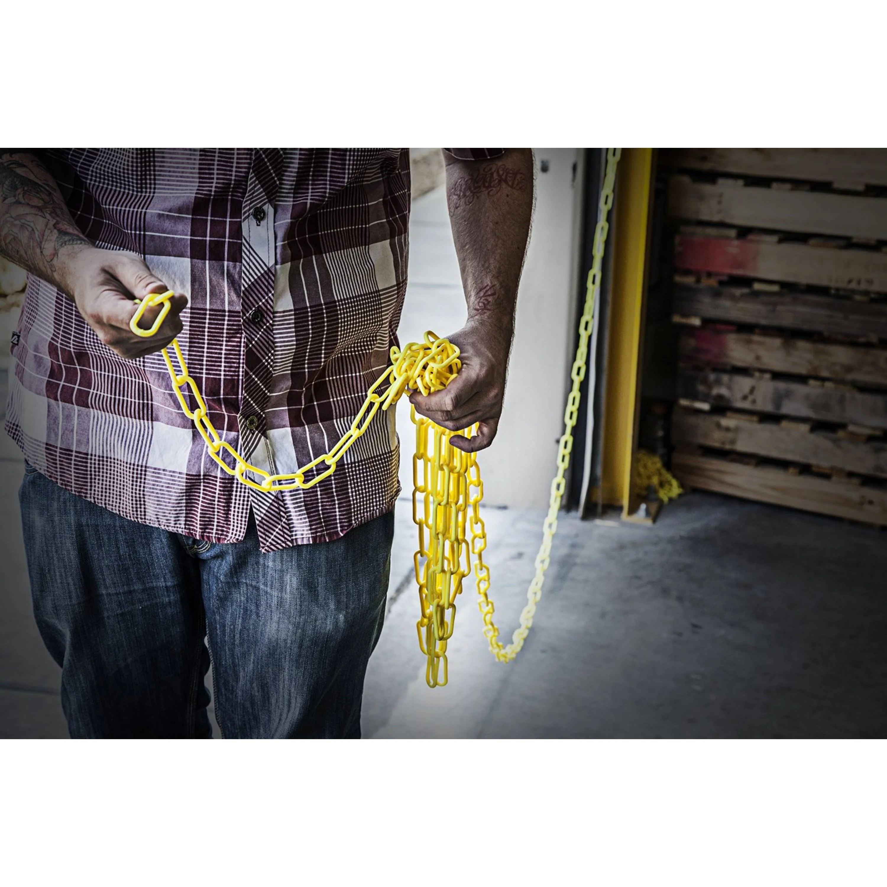 200-Foot Yellow Plastic Safety Chain - Image 7